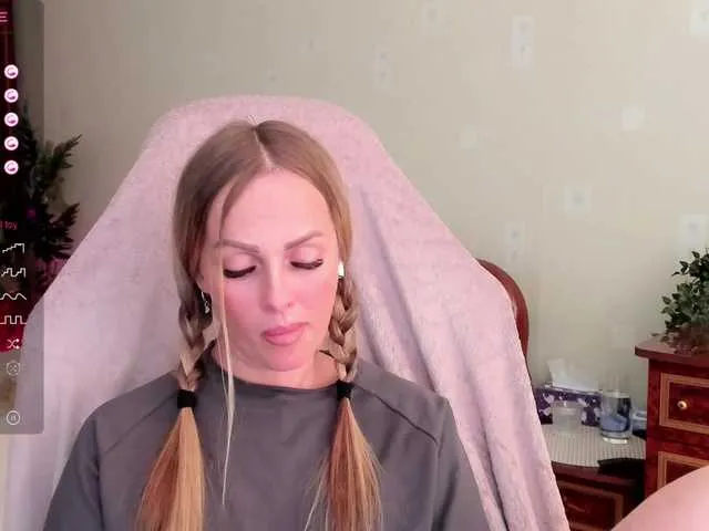 Live sex webcam photo for LibbyNora #278100928