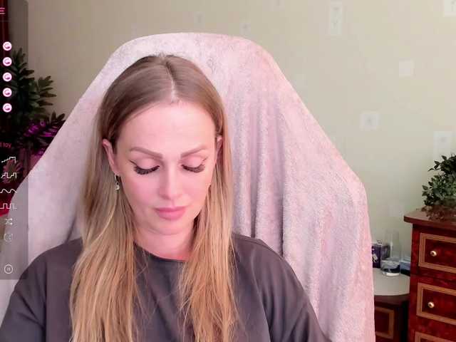 Live sex webcam photo for LibbyNora #278140048