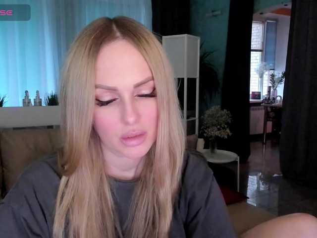 Live sex webcam photo for LibbyNora #290374501