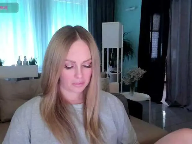 Live sex webcam photo for LibbyNora #290472932