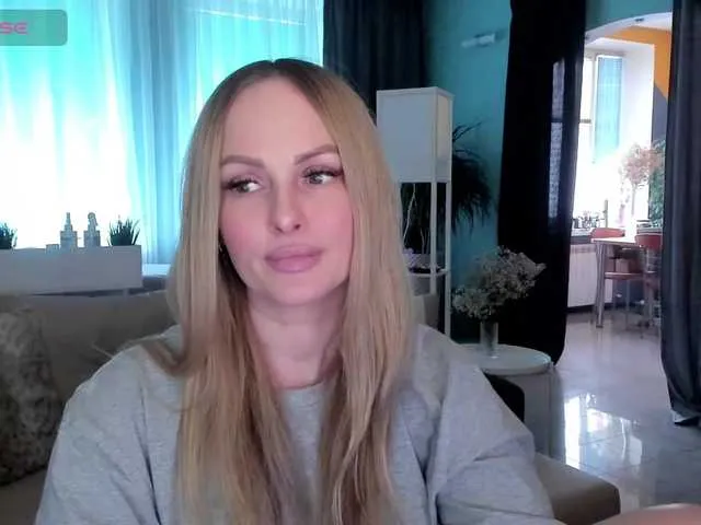 Live sex webcam photo for LibbyNora #290479987