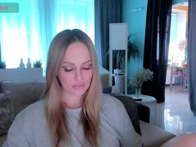 Live sex webcam photo for LibbyNora #290541476