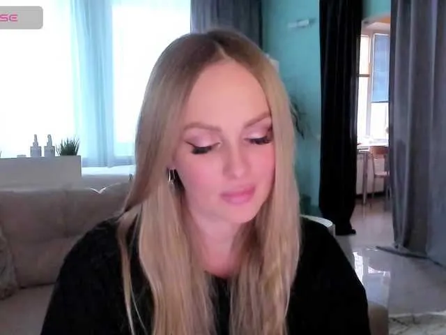 Live sex webcam photo for LibbyNora #290668790