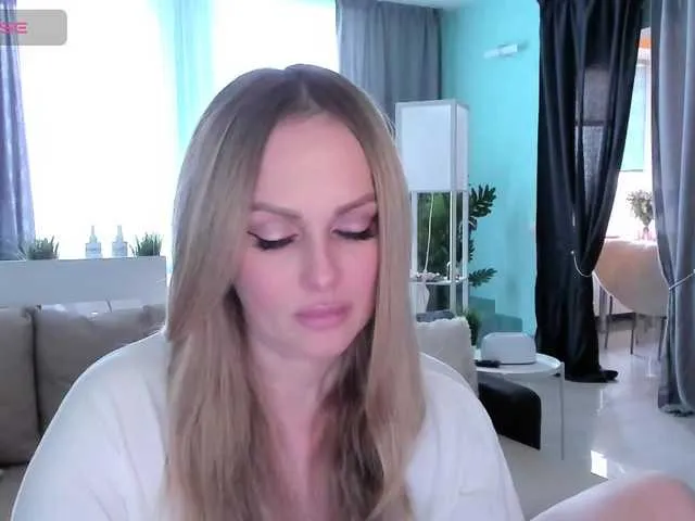 Live sex webcam photo for LibbyNora #290861070