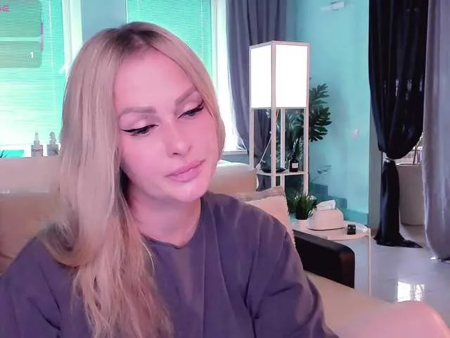 Live sex webcam photo for LibbyNora #291837523