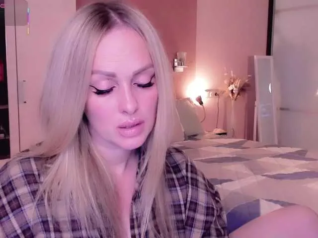 Live sex webcam photo for LibbyNora #292001132