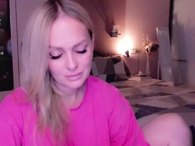 Live sex webcam photo for LibbyNora #292049890