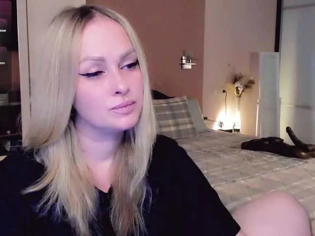 Live sex webcam photo for LibbyNora #292227564