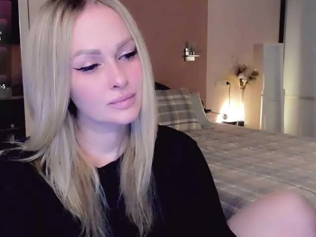 Live sex webcam photo for LibbyNora #292241588