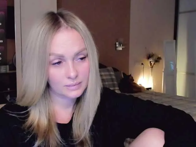 Live sex webcam photo for LibbyNora #292260952