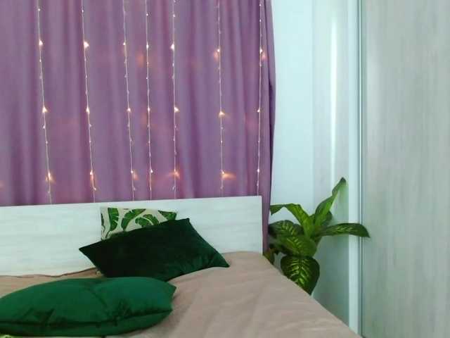 Live sex webcam photo for LichiLoung #273089857