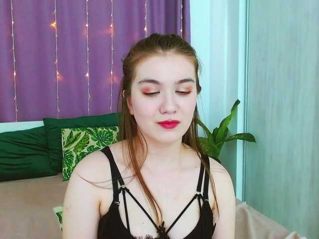 Live sex webcam photo for LichiLoung #273209554