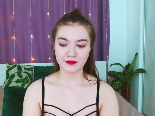 Live sex webcam photo for LichiLoung #273291823