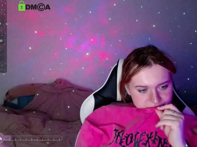 Live sex webcam photo for LickMeLika #276771416