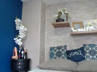 Live sex webcam photo for LiisaAllure #225135636