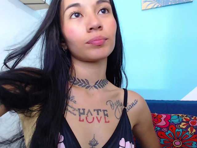 Live sex webcam photo for LiittleAngel #276880052