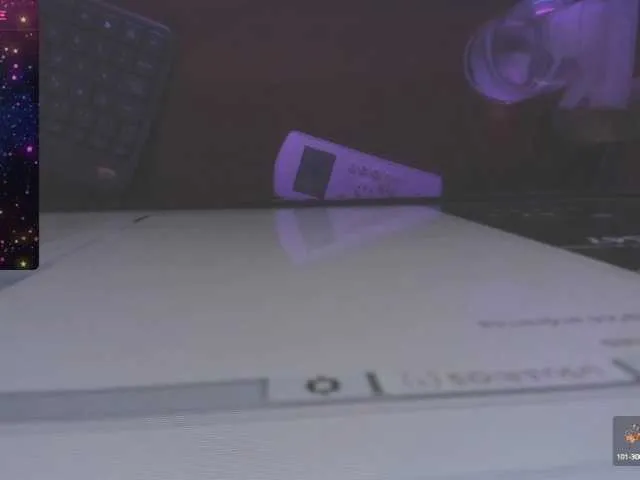 Live sex webcam photo for LiizJones #289822443