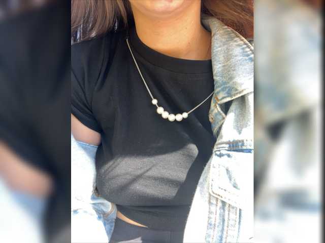 Live sex webcam photo for Lika-leee #275539705