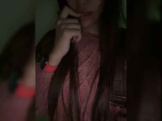 Live sex webcam photo for Lika-leee #275669186