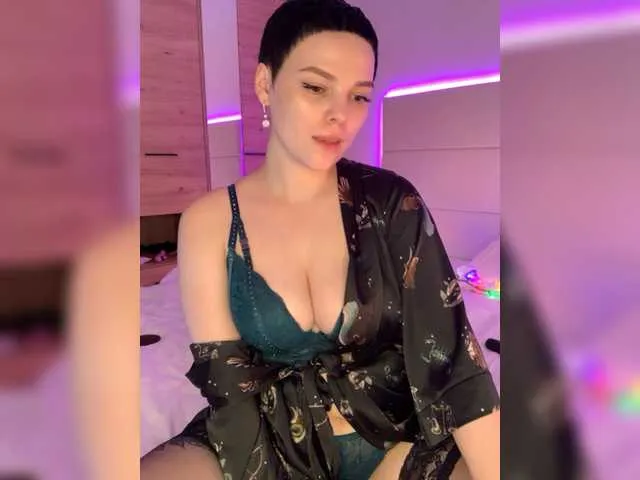 Live sex webcam photo for LikaBerry #278078706