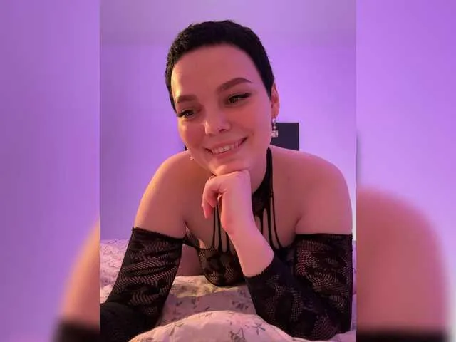 Live sex webcam photo for LikaBerry #278225934