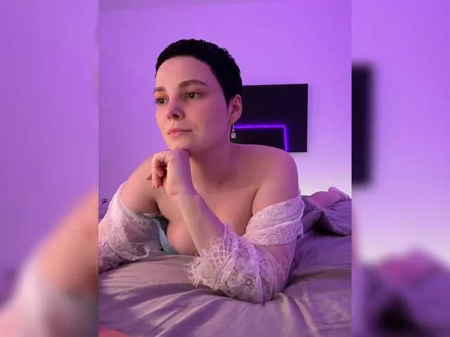 Live sex webcam photo for LikaBerry #278281991