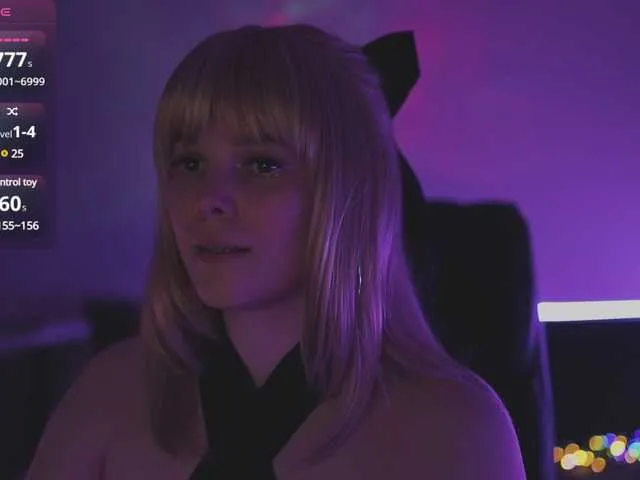 Live sex webcam photo for LikaBerry #290835378