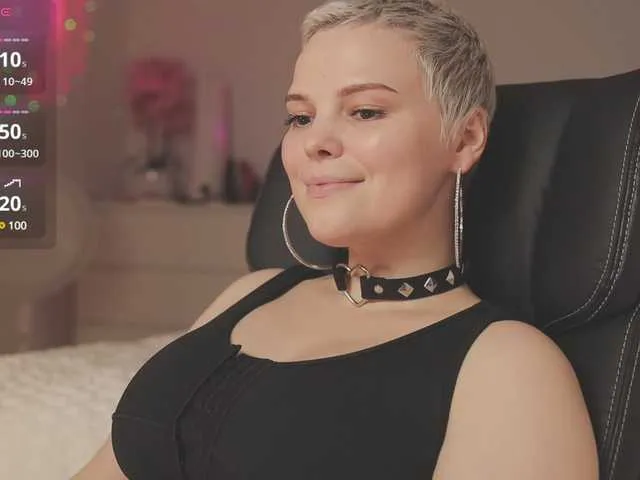 Live sex webcam photo for LikaBerry #291543171