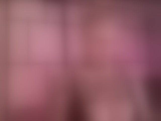 Live sex webcam photo for LikaBerry #294056393