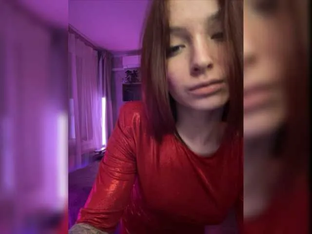 Live sex webcam photo for LikaHaze #277196405