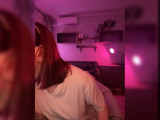 Live sex webcam photo for LikaHaze #277257735