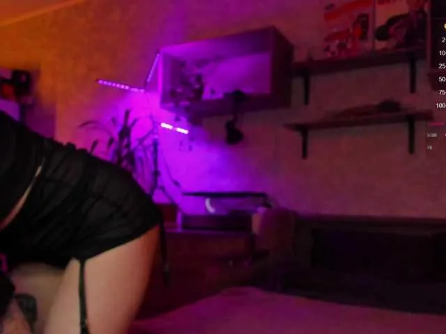 Live sex webcam photo for LikaHaze #277639688