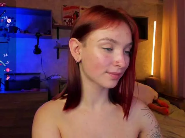 Live sex webcam photo for LikaHaze #277832542