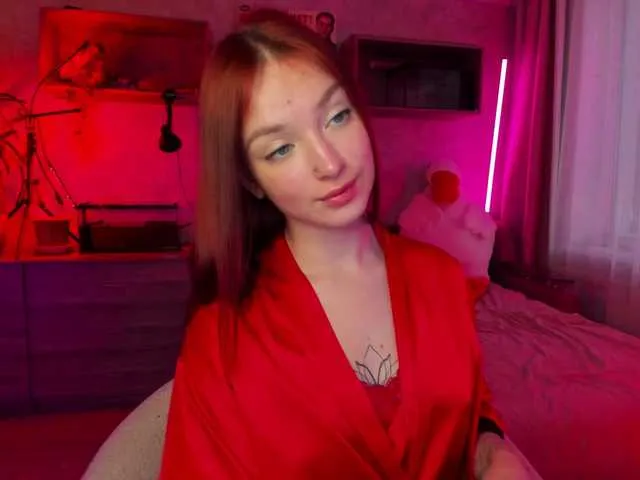 Live sex webcam photo for LikaHaze #277882644
