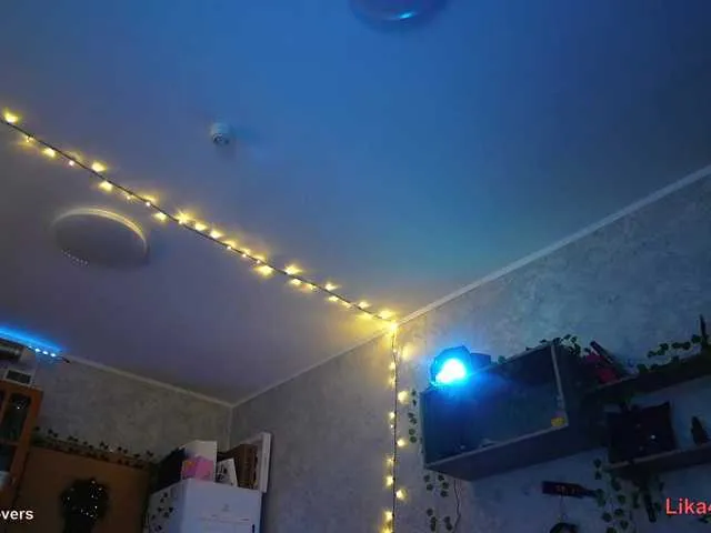 Live sex webcam photo for LikaHaze #290397831