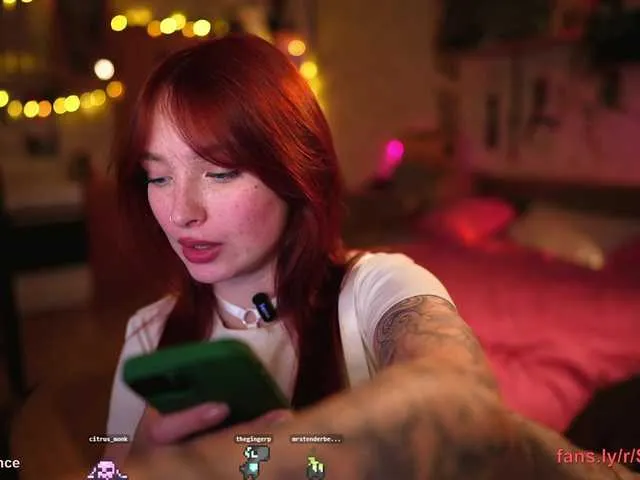 Live sex webcam photo for LikaHaze #290633189