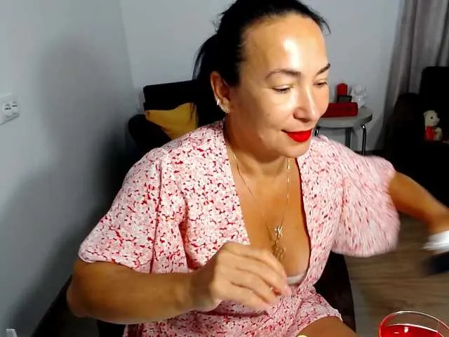 Live sex webcam photo for LikaLady #291641710