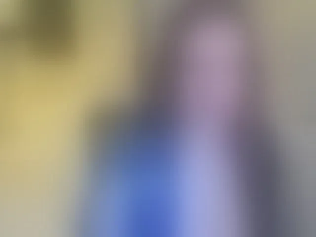 Live sex webcam photo for LikaStarrr1 #293550792