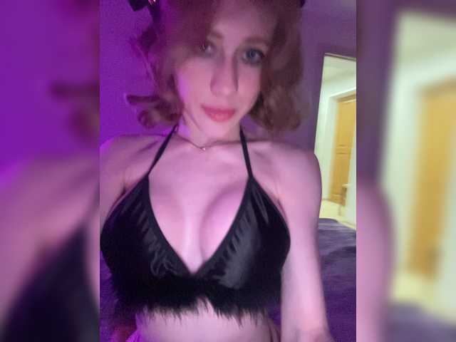 Live sex webcam photo for Likachkaa #272132130