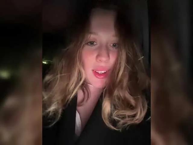 Live sex webcam photo for Likachkaa #290746348