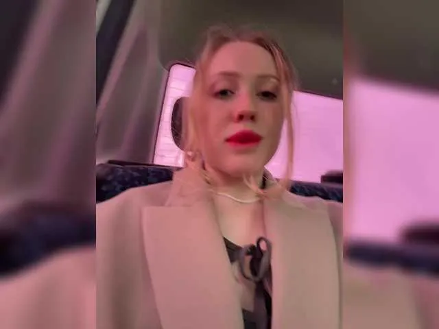 Live sex webcam photo for Likachkaa #290806642