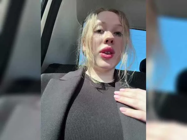 Live sex webcam photo for Likachkaa #290978240