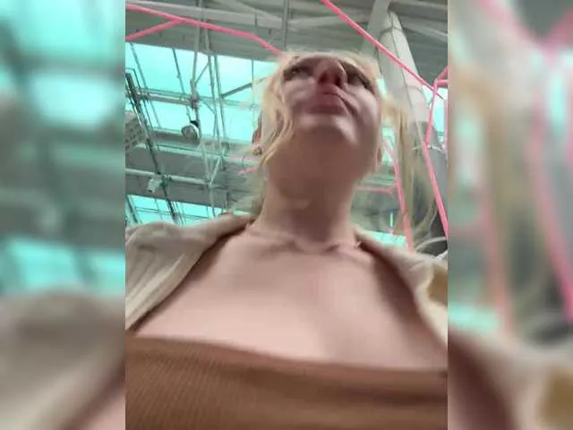 Live sex webcam photo for Likachkaa #291313966