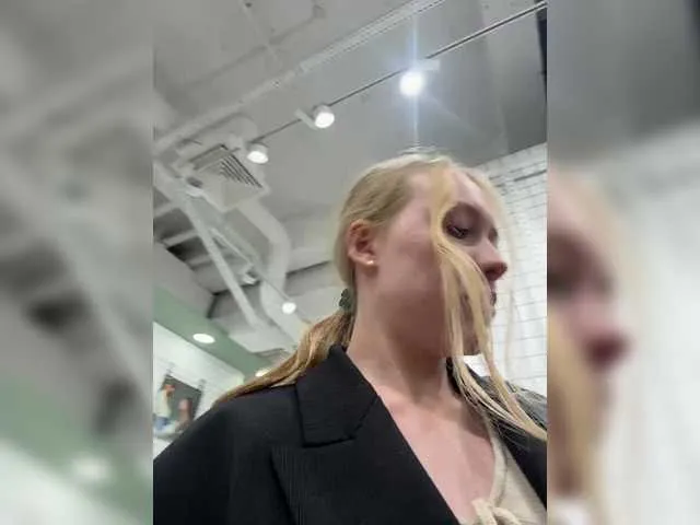 Live sex webcam photo for Likachkaa #291987788