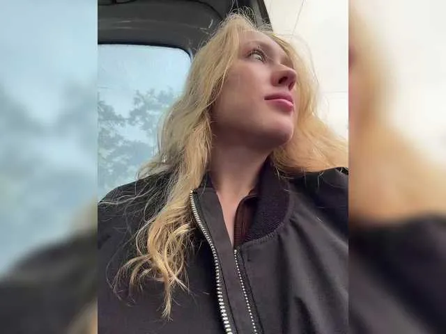 Live sex webcam photo for Likachkaa #292061456