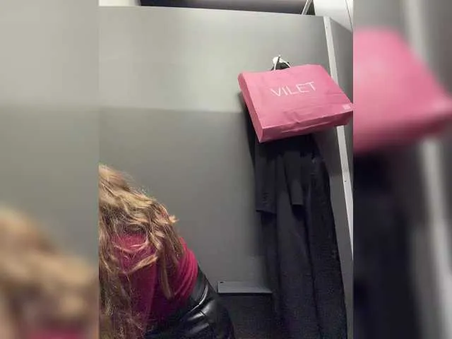 Live sex webcam photo for Likachkaa #292191853