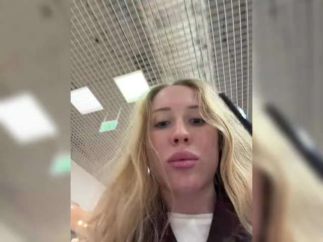 Live sex webcam photo for Likachkaa #292195860