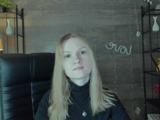 Live sex webcam photo for Likaw #272968840