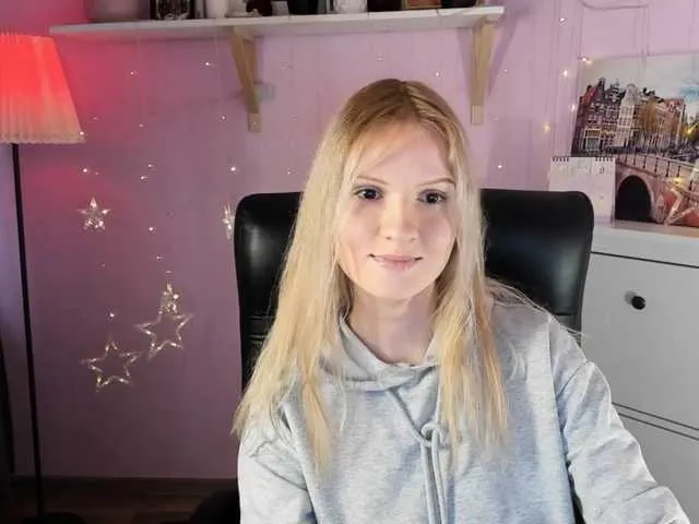 Live sex webcam photo for Likaw #273741146