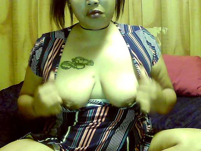 Live sex webcam photo for LilRedButterfly92 #275474222